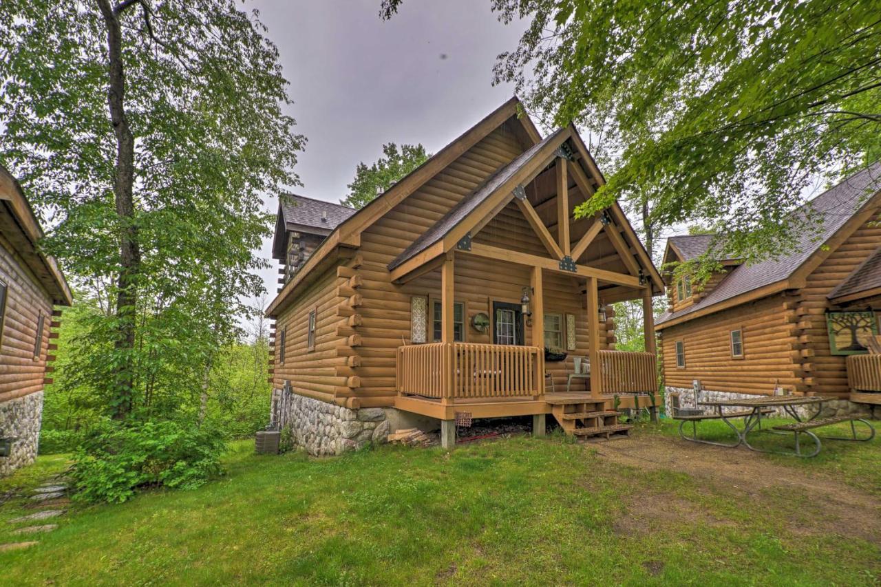 Cozy Retreat With Porch And Double Jj Resort Access! Rothbury Exterior foto